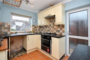 Kitchen- click for photo gallery